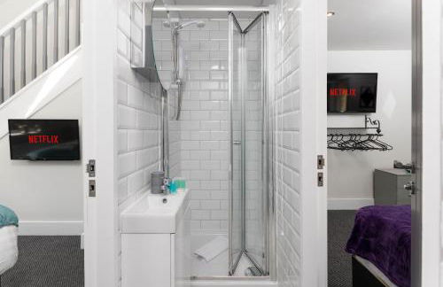 Teck House - Air Host & Stay - 5 mins to Hospital - Foto 8