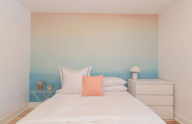 3 Br Luxury & Spacious Apartment in Little Italy - Photo 4