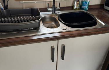 Lovely Serenity 1 and gorgeous Serenity 2 are 3 bedroom 2 bathroom caravans - Foto 9