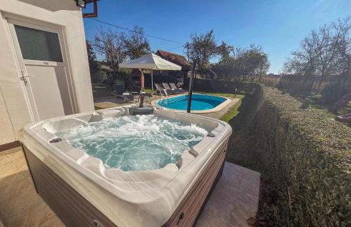 2 Bedroom Stunning Home In Gudovac - Foto 1