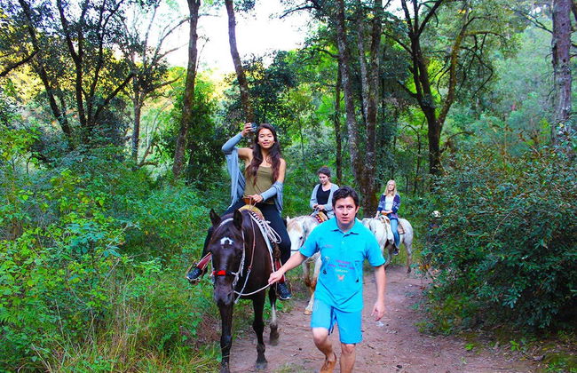 Paseo a caballo por la cascada Velo de la Novia - Foto 5