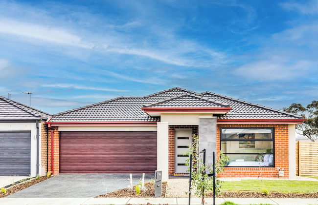 StayAU Charming 4BR Retreat Wyndham Vale - Foto 75