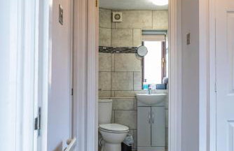 2 Bedroom Rural Escape In Peaceful Elmswell - Photo 27