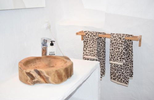 Cuevas Helena - Foto 23