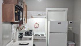 Private, Spacious & Comfy 1 bedroom Entire Suite With Separate Entry & Free Parking - Foto 5