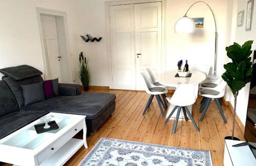 DEUTSCHE VILLA - SUPERIOR APARTMENT- 1 Obergeschoss mit gem Sauna und Garten - Foto 11