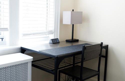 Newly Renovated - Minutes from the City - Foto 11