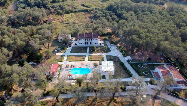 Alykes Family Resort - Photo 4