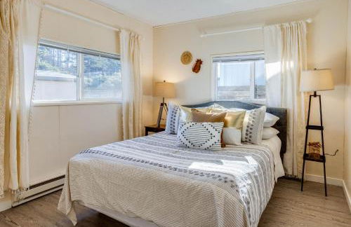 Ocean Front Duplex with Views! Dog Friendly -Surfside Cottage South - Foto 9