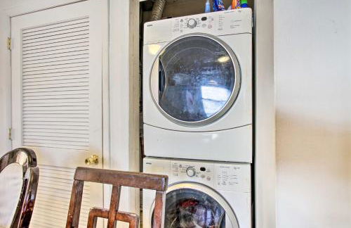 World Cup HQ with Pellet Smoker, Grill 1 Mi to Lake - Foto 10