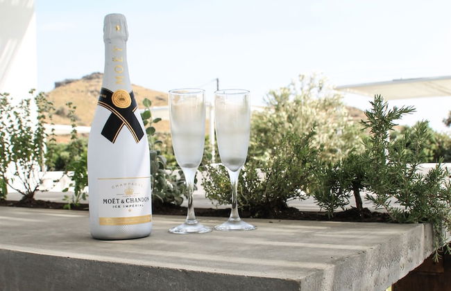 OW Andros - Luxury Suites - Photo 19