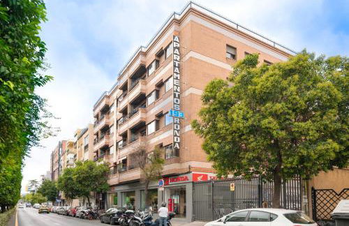 Ronda Suites 193 junto a hospitales y cerca centro con Parking Gratis - Foto 20