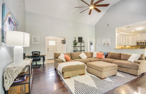 Less Than 1 Mi to Beach - Home with Deck and Yard in Waveland! - Foto 3