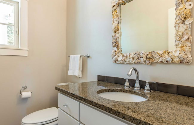 Langley by the Sea by Avantstay Panoramic Vistas - Photo 27