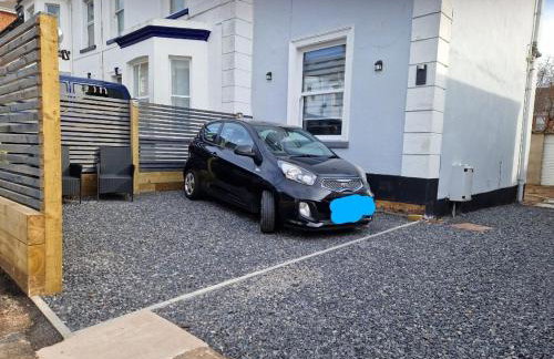 Unique Exmouth Family Holiday Home Close to Beach & Town - Photo 17