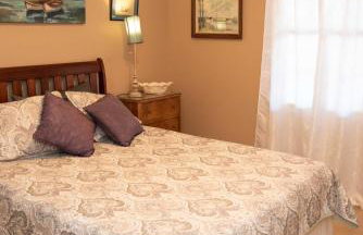 Lakefront Cottage with Private Hot Tub! - Foto 19