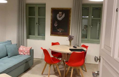 Διαμέρισμα σε ανακαινισμένο αρχοντικό 19ου αιώνα, κέντρο Μύρινας - Photo 10