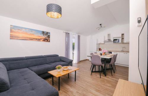 Apartment Ljubica with pool - Photo 11