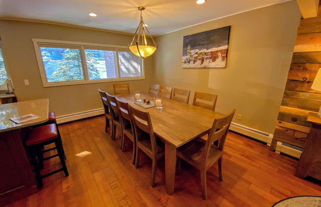 A1 Luxury Bretton Woods Ski-in Ski-out Townhome Next to Beginner ski Area Fast Wifi Keyless Entry - Photo 11