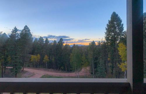 Hilltop Haven in Florissant Deck and Mountain View! - Foto 34