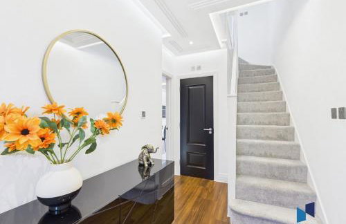 Luxurious 4-Bed Home, Sleeps 12, Free Parking - Foto 31