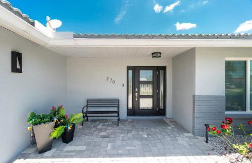 Villa Tranquility-Waterfront-Free Amenities-Heated Pool-Bikes-Dock Fishing & Beach Gear - Foto 3