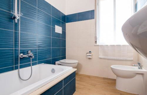 Butterfly House - Photo 35