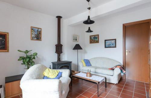 GuestHost - Volastra Cozy APT with Terrace & Seaview - Foto 11