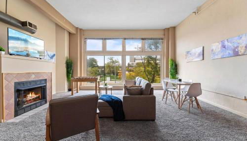 Spacious Downtown Loft Bunkbeds 2 TVs Gym - Foto 2