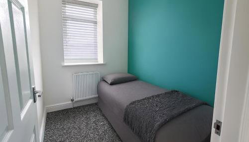 Coastal Haven - Steps From Beach - Photo 5