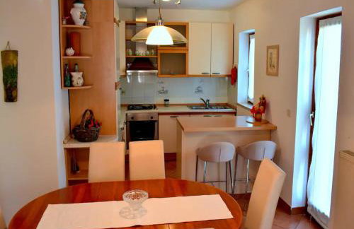 Apartment Take a Look - Photo 10