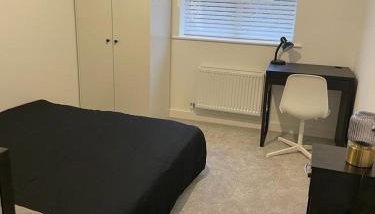 Central 2-Bedrooms Flat - Perfect for Nurses, Contractors, & Relocators - Sleeps 2 - Super Fast Speed Wi-Fi - Easy Parking - Foto 3