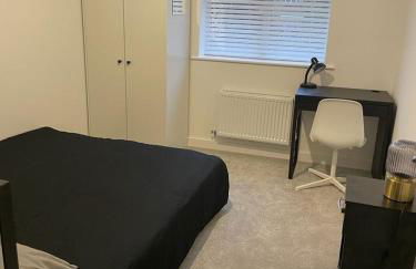 Central 2-Bedrooms Flat - Perfect for Nurses, Contractors, & Relocators - Sleeps 2 - Super Fast Speed Wi-Fi - Easy Parking - Foto 3