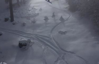 Spacious cozy chalet huge deck over seasonal creek - Foto 52