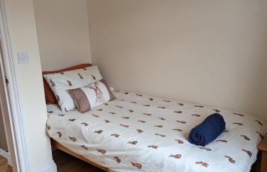 Unbeatable Llanberis Location, Detached with Parking, Snowdon Views. - Photo 8