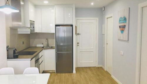 Apartamento a 50 mts playa con piscina en Blanes muy céntrico y acogedor. - Photo 3