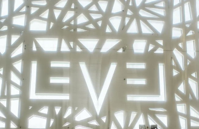 Level luxury condos - Photo 51