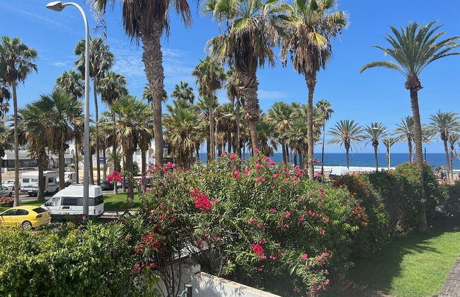 Luxury 4 bedroom villa with jacuzzi - Photo 30