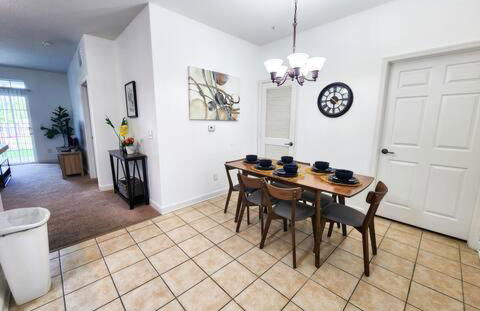 Resort Retreat 2BD Close Disney - Foto 18