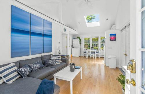 Bright and Cozy with Patio Grill and near the Beach and Golf - Photo 8