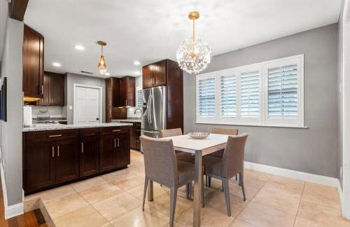 Spacious Retreat W Private Pool & Plenty of Space - Foto 32