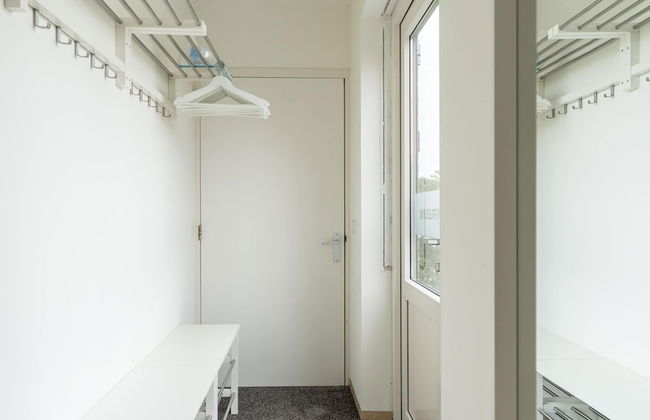Luxurious 20-person Apartment on Ameland - Photo 2