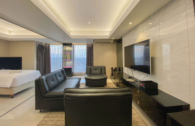 Spacious Combined Studio Apartment At Warhol (W/R) Residence - Foto 2