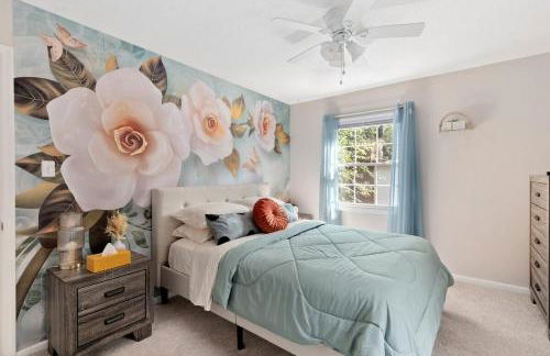 Spacious 4BR House Sleeps 9 Outdoor Lounge with Fire Pit plus Games - Foto 61