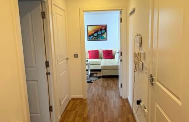 1 Bedroom Flat near Excel, O2, Canary Wharf - London - Photo 3