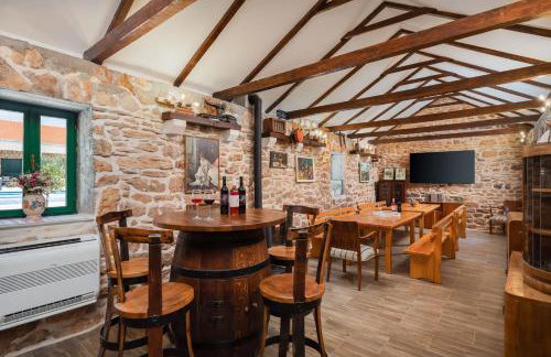 Tosic Estate - Villa, Vineyards and Winery - Foto 19