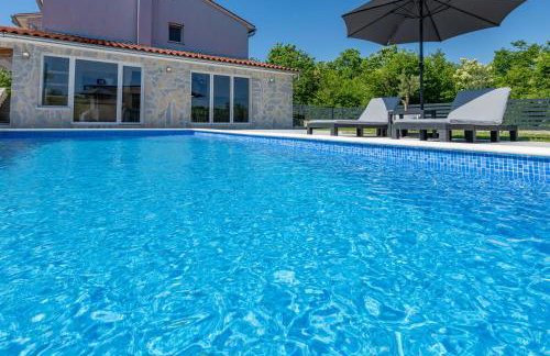 Villa Kalac, a charming holiday pool oasis near the sea - Foto 27