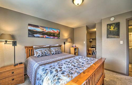 Luxe Updated Home with Grill and Hot Tub 4 Mi to RMNP - Foto 15