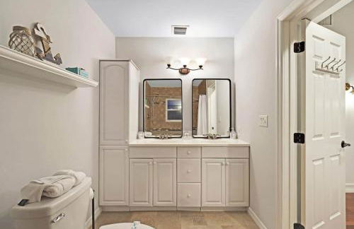 Home wpool by PMI unit DFS - Photo 3