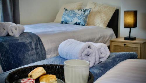 Cosy 2-Bed Home Near St Helens Centre - Free WiFi - Foto 1, towels